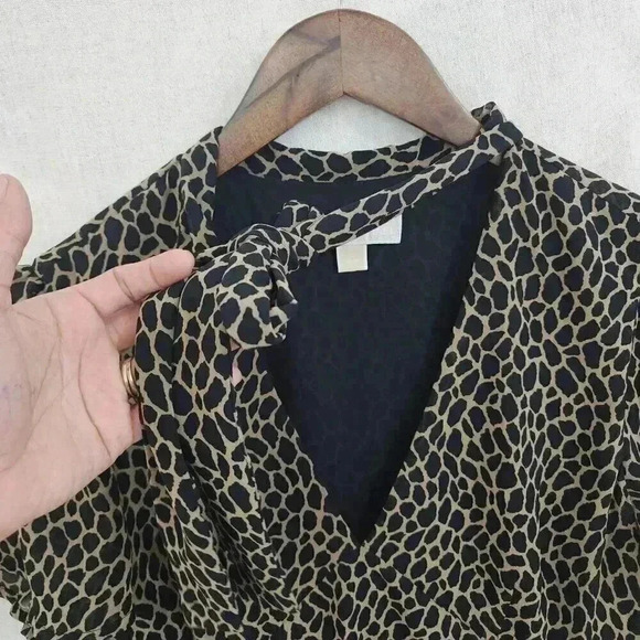 MICHAEL Michael Kors Leopard Keyhole Tied Neck Fit & Flare Mini Chiffon Dress L - Picture 3 of 9